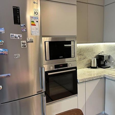 Family Friendly 2 Bedroom Apartment Eden Gardens Tirana City Center Экстерьер фото
