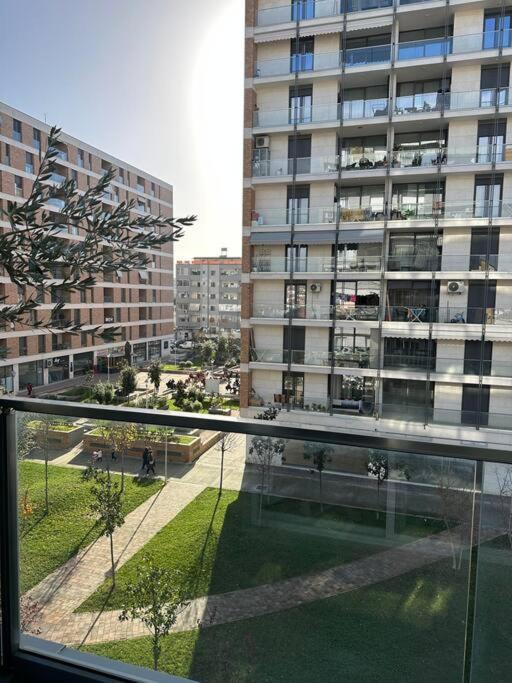Family Friendly 2 Bedroom Apartment Eden Gardens Tirana City Center Экстерьер фото